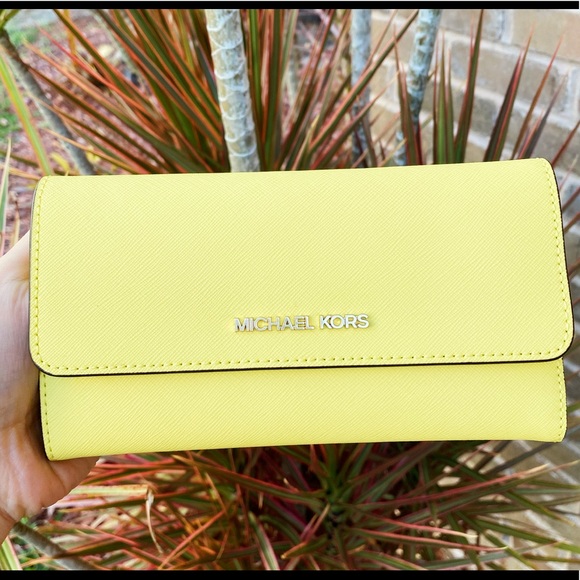 Michael Kors Handbags - SALE‼️‼️ 👛💕-Michael Kors trifold Wallet Yellow